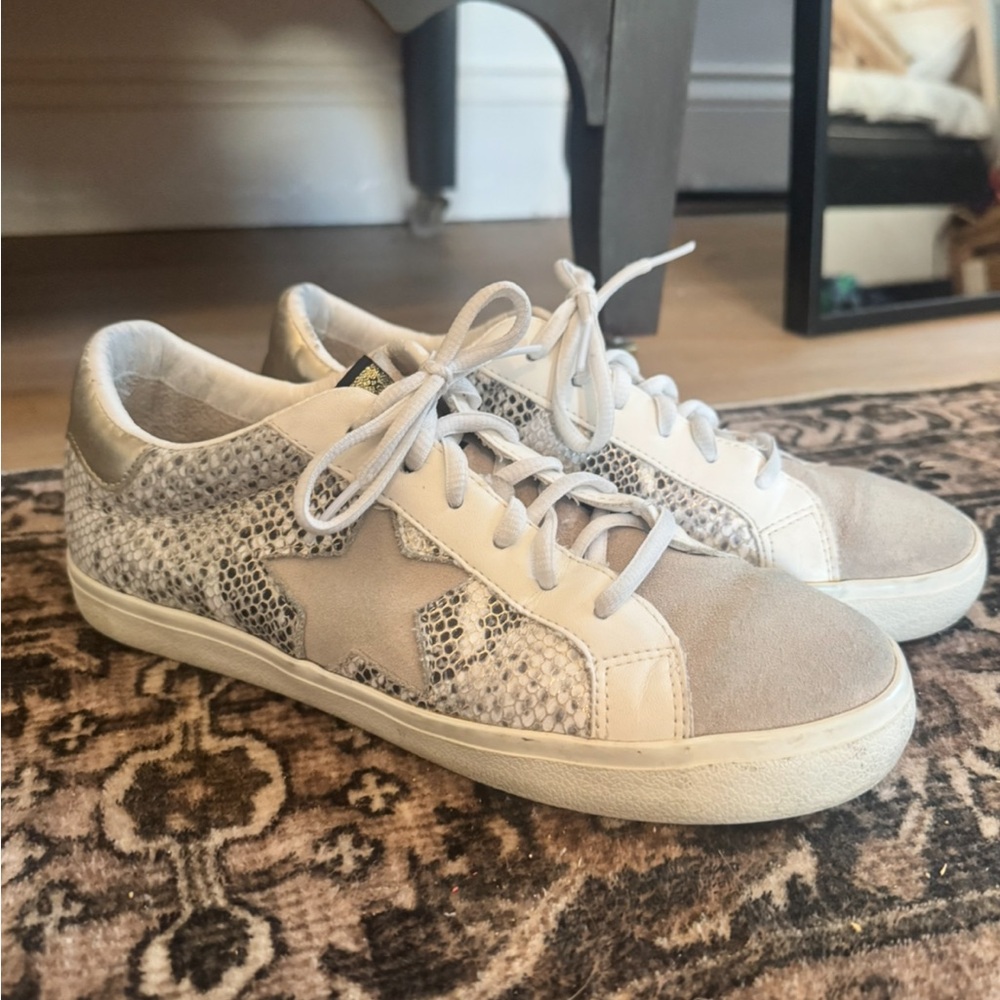 Vintage Havana Women's Sneakers in White and Gray